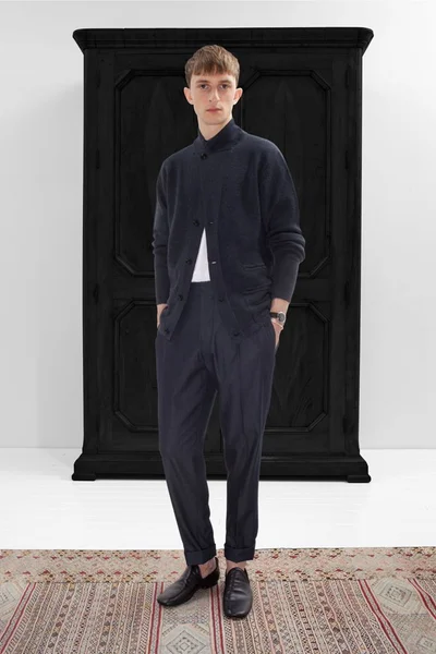 Look 10